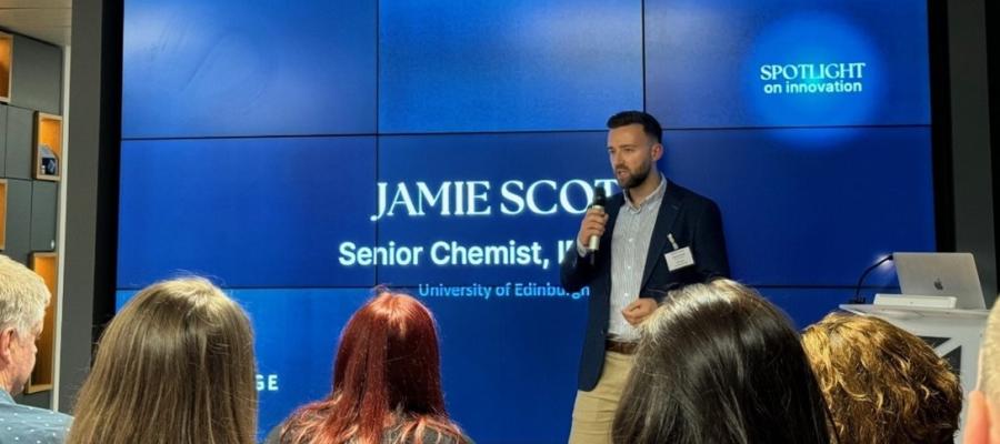 Jamie Scott presenting at seminar