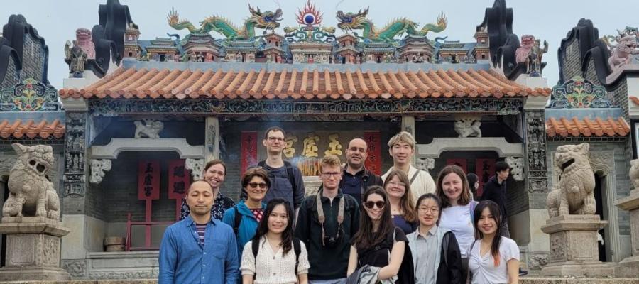 Martin Lee Students and Programme Staff in front of temple, Hong Kong, March 2023